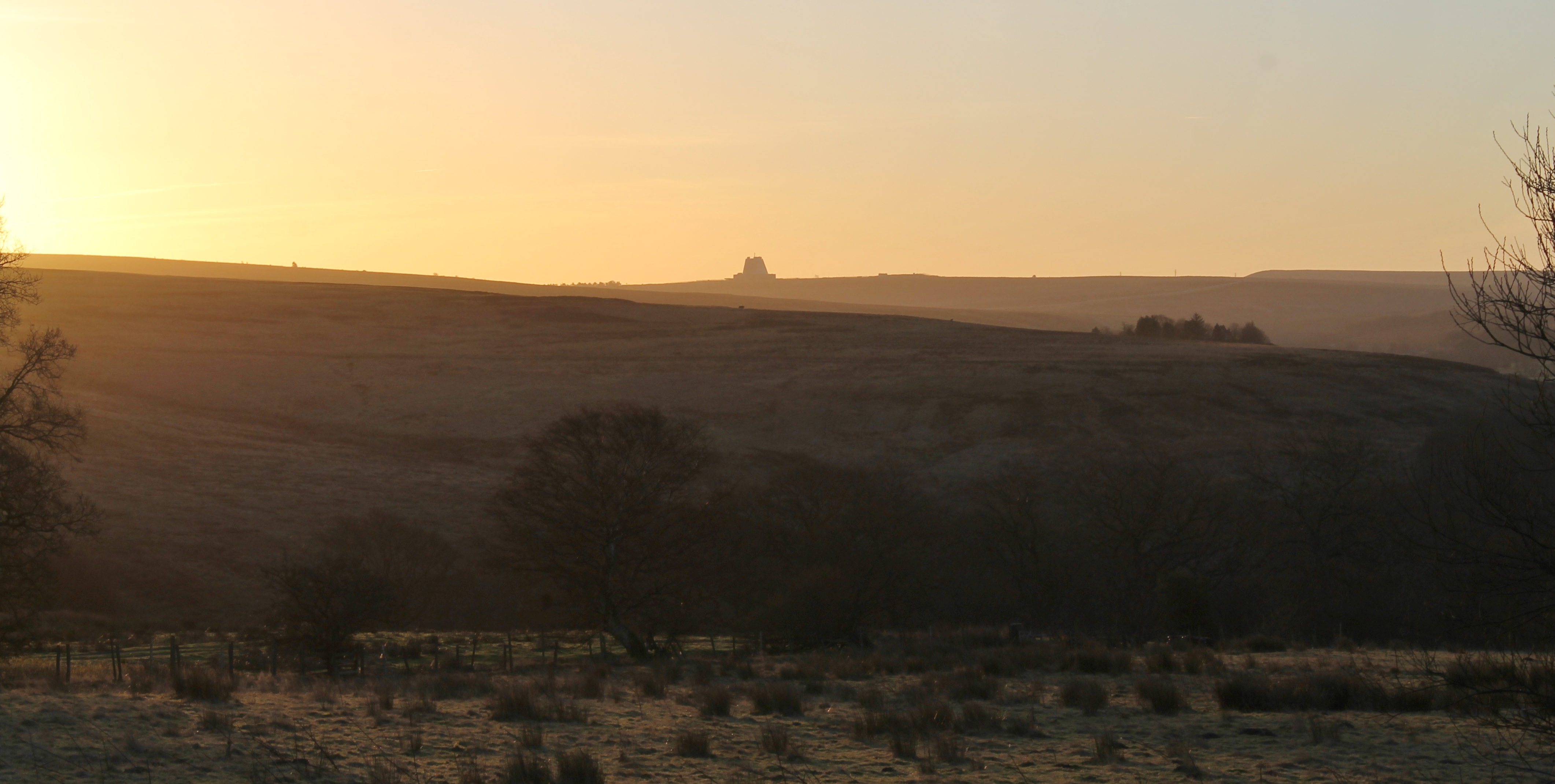sunrise-over-fylingdales-27-dec-2016